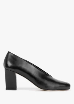 Fashion DANIEL Aneso Black Leather V Front Court Shoes
