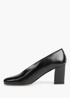 Fashion DANIEL Aneso Black Leather V Front Court Shoes