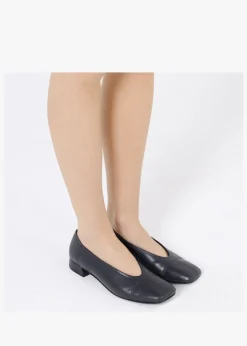 Outlet DANIEL Angled Navy Leather Square Toe Pumps