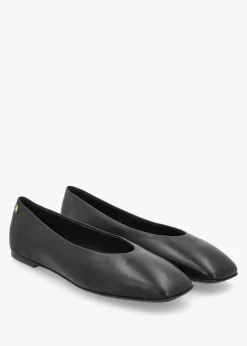 Fashion EMPORIO ARMANI Black Leather Square Toe Ballet Pumps