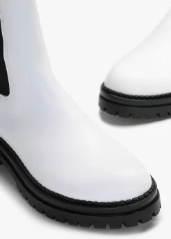 Clearance DANIEL Izzie White Leather Elongated Chelsea Boots