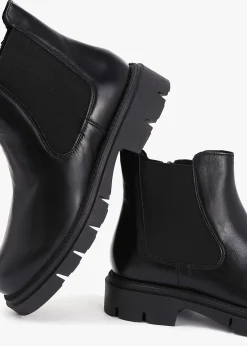 Clearance DANIEL Leah Black Leather Chelsea Boots