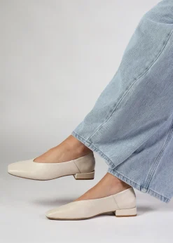 Hot DANIEL Saria Cream Leather Square Toe Ballet Pumps