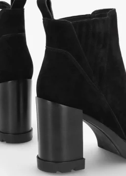 Online DANIEL Selly Black Suede Block Heel Chelsea Boots
