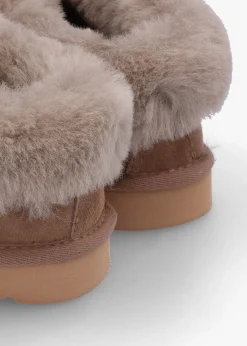 Fashion DANIEL Somolly Taupe Suede Shearling Slippers